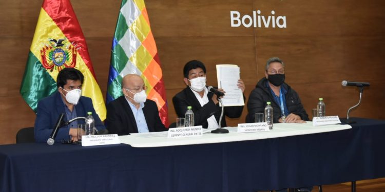 Ministro Montaño denuncia corrupción en Entel durante la gestión de Iván Arias y Eddy Franco