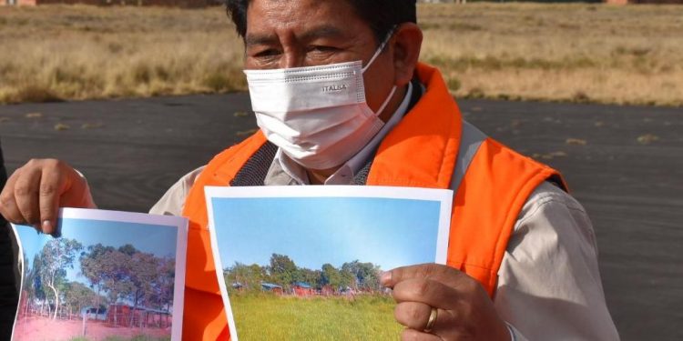 Ministro Montaño pide al alcalde de San Ignacio de Velasco sumarse a encontrar soluciones en el tema de avasallamientos alrededor del Aeropuerto