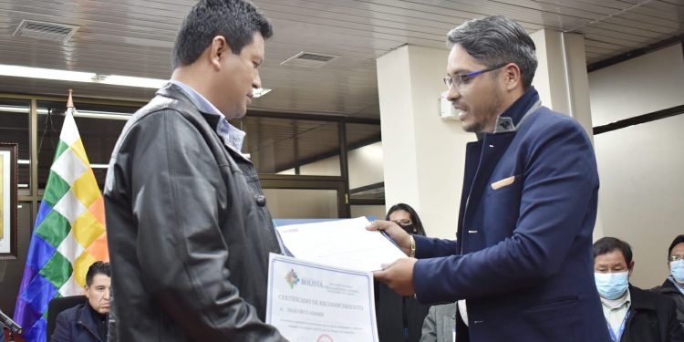 Gobierno inicia el pago de los beneficios sociales a ex trabajadores de AASANA