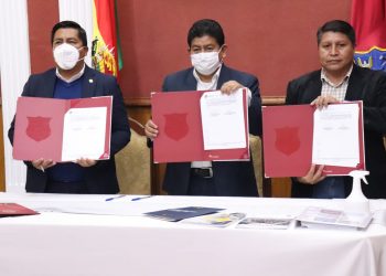 Gobierno nacional entrega moderno Catastro Urbano 2D al municipio de Oruro