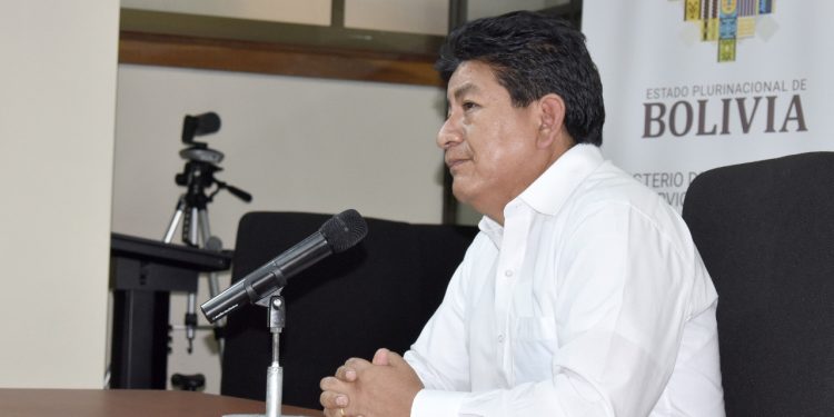 Montaño reportó pérdidas económicas de más de Bs.1,8 millones por bloqueos en Santa Cruz