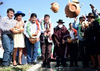 Con una inversión de Bs. 540.511.108 el Gobierno entrega la carretera km25 – Tarata – Anzaldo – Río Caine
