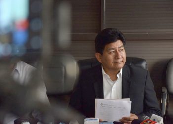 Ministro: Reyes Villa se comprometió a entregar hasta mañana los documentos indispensables para la línea Amarilla del tren