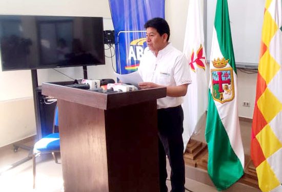 Montaño ve que Camacho no tiene interés en esclarecer los casos de corrupción en la Gobernación cruceña