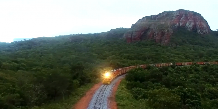 Gobierno inyecta Bs 18.840.264 para avanzar en dos tramos del Corredor Ferroviario Bioceánico