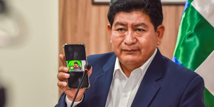 Montaño niega sobreprecio para la ampliación de Mi Teleférico y pide no ensañarse con La Paz y El Alto