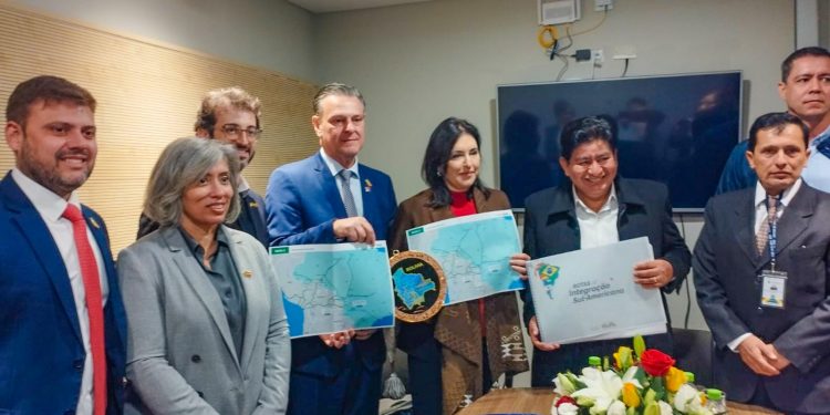 Ministerios de Obras Públicas de Bolivia y de Planificación de Brasil acuerdan puntos bilaterales