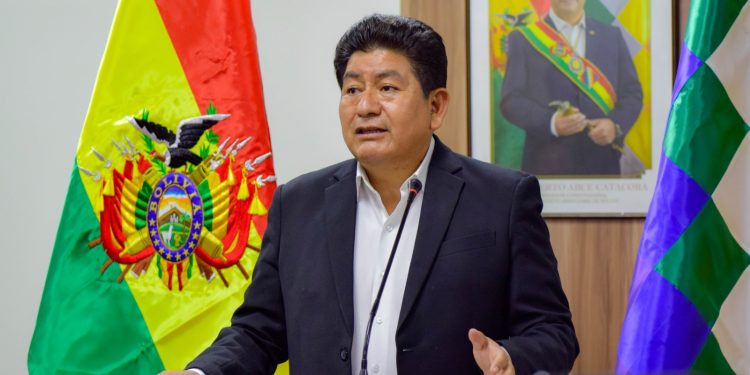 Por segunda vez sectores de la oposición buscan paralizar el túnel de Incahuasi